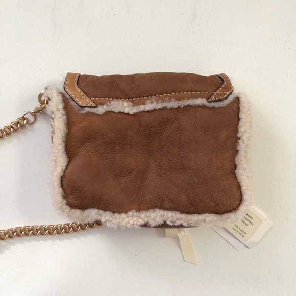 Authentic UGG Cross Body Bag - Picture 3 of 3